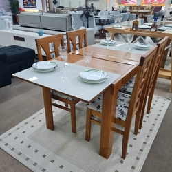 Sala de Jantar Mesa Elástica Londres com 4 Cadeiras Olinda Menor preço em Sala de Jantar Mesa Elástica Londres com 4 Cadeiras Olinda