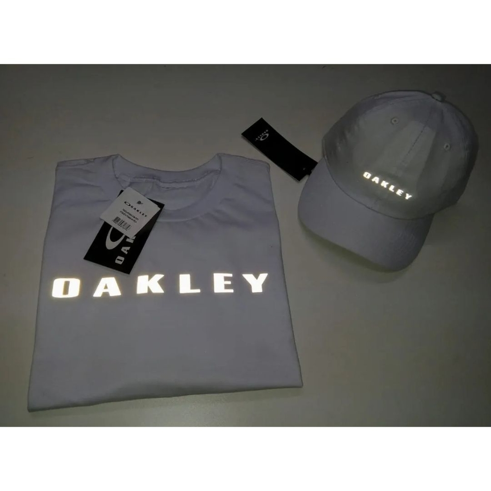 Boné da oakley refletiva Clearance