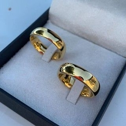 Par Aliança banhada ouro 18k 6mm tradicional casamento é ruim? Par Aliança banhada ouro 18k 6mm tradicional casamento é boa?
