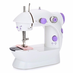 Mini Maquina De Costura Portátil Com Pedal Bivolt E A Pilha é boa?