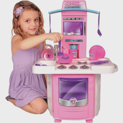 Big Cozinha Infantil Completa Sai Água 68cm De Altura 16 Peças Acessórios 630 é boa?