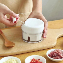 Mini Processador e Triturador Manual 2 Lâminas Receitas é boa?