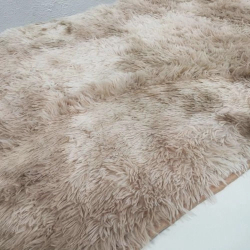 Tapete Para Sala Quarto Peludo Felpudo Fofinho Macio Cor Bege 1,00 X 1,50M Bege Promoção! é boa?