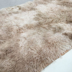 Tapete Para Sala Quarto Peludo Felpudo Fofinho Macio Cor Bege 1,00 X 1,50M Bege Promoção! é boa?