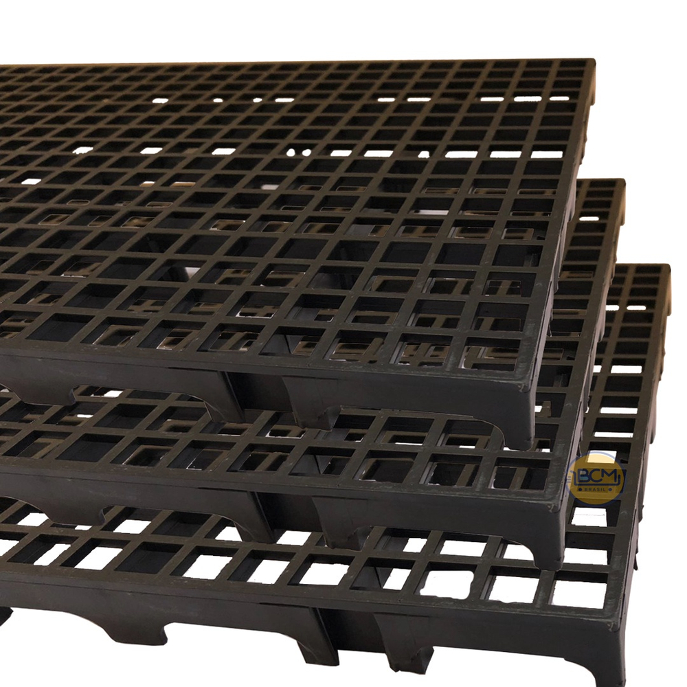 08-palete-pallet-estrado-chao-pl-stico-preto-2-5-x-25-x-50-no-shoptime