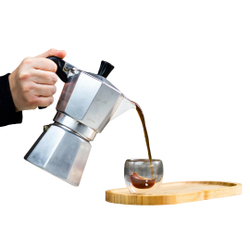 Cafeteira Italiana Moka 6 Xícaras Café Fresco Quentinho é boa?
